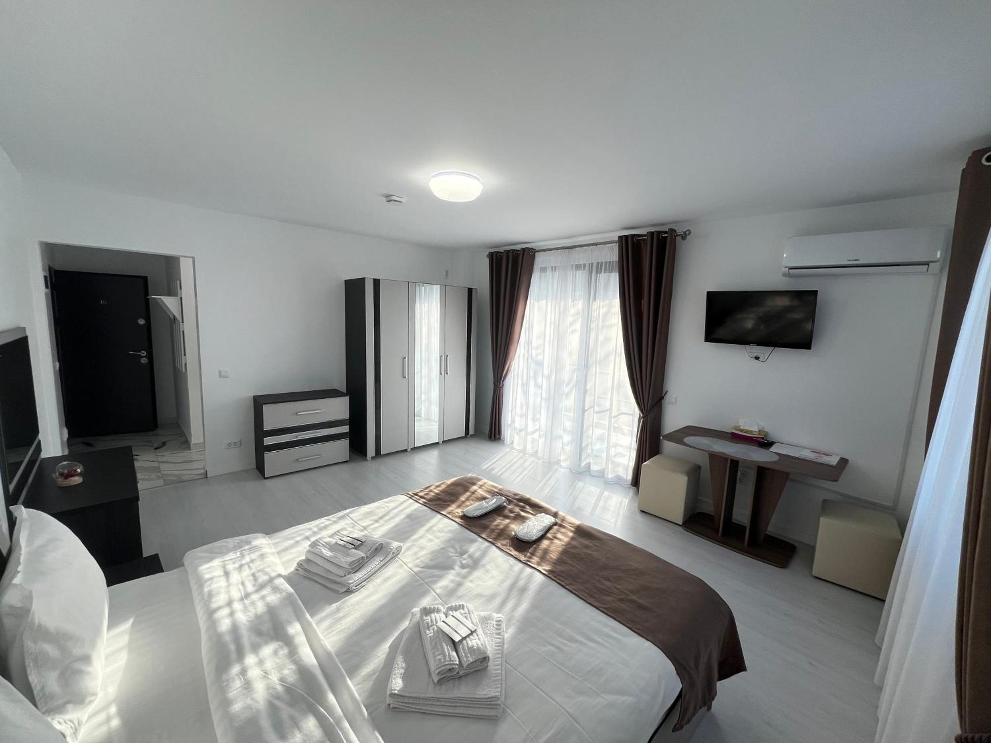 Hotel Palas Grand View Iasi Exterior photo